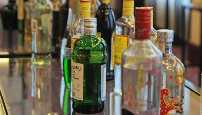 抖音小店卖酒水怎么报白？酒水类目定向邀约方法技巧