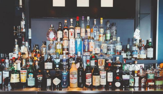 抖音小店怎么卖洋酒？洋酒报白有哪些要求？