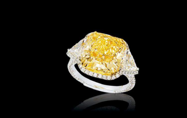 黄钻石和钻石哪个贵？分享钻石间区别及购买钻石的建议
