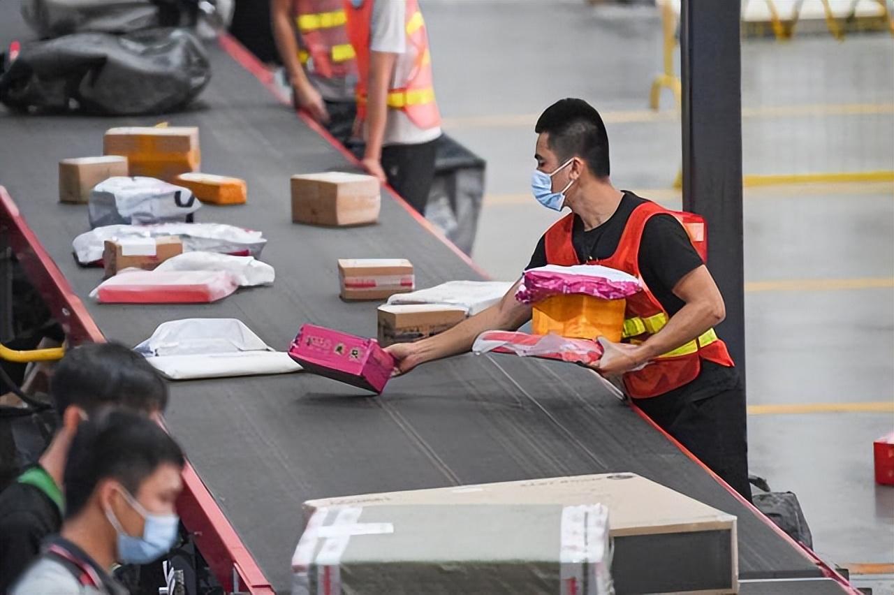 寄什么快递最便宜？寄快递邮费的收费标准是什么？
