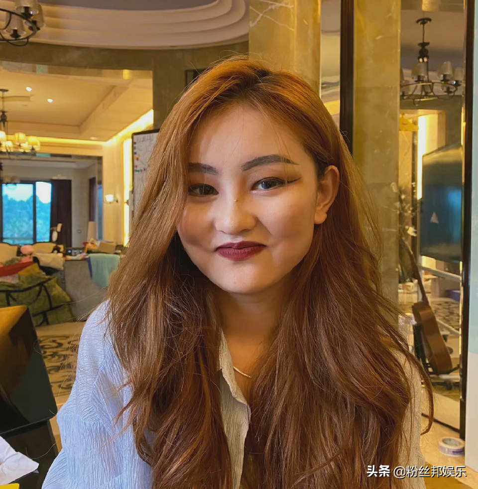 炫迈妹子怎么火的？网红炫迈妹子个人简介