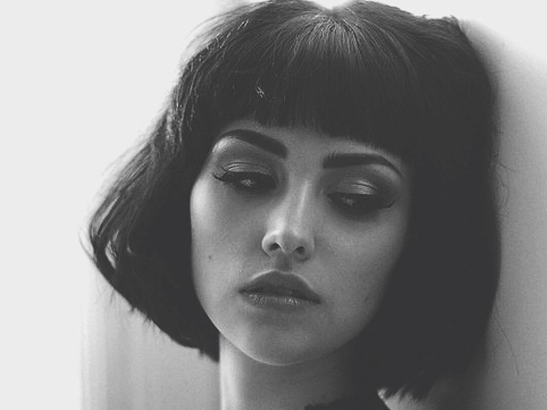 嘻哈风格的服装的特点介绍（街头风和嘻哈风的区别是什么）