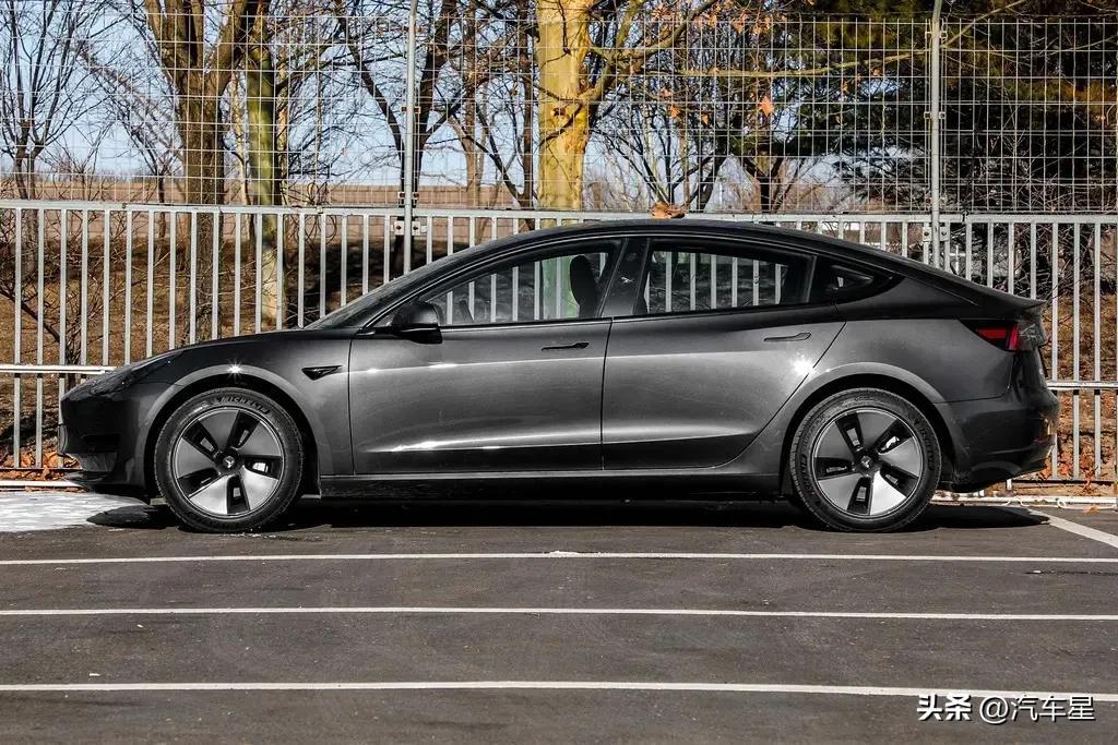 特斯拉Model3值得入手吗？特斯拉购买价格及日常保养维护费用