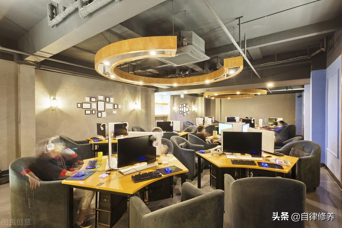 开网吧赚钱吗？分享无本钱创业的十种方法