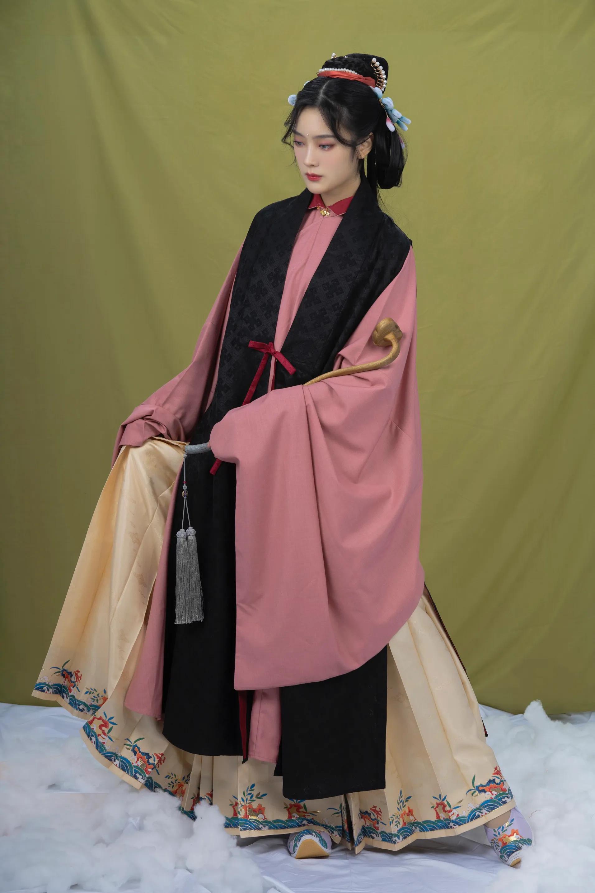 淘宝汉服店铺推荐（平价正版汉服店铺排行榜前十推荐）