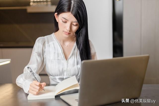 什么工作稳定收入高？适合女生收入高的十大行业