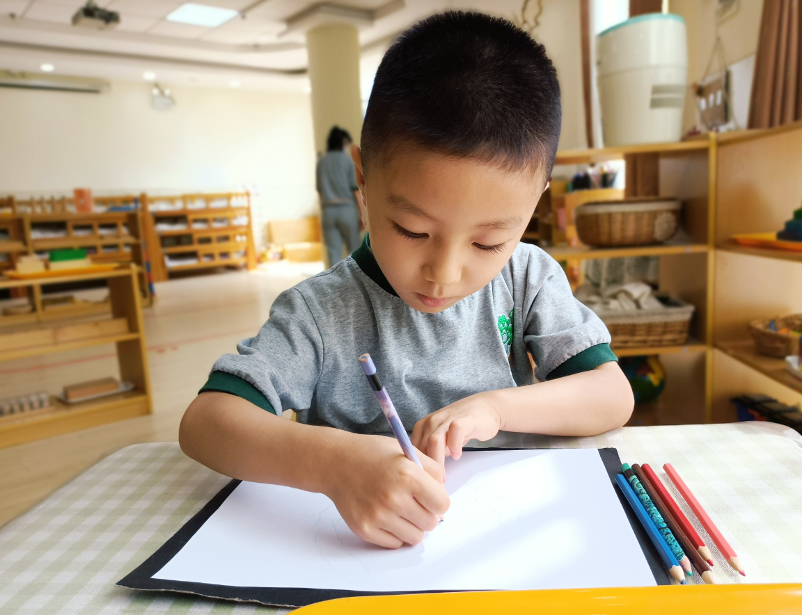 开一家幼儿园要多少钱？2023加盟幼儿园需要办理什么资质？