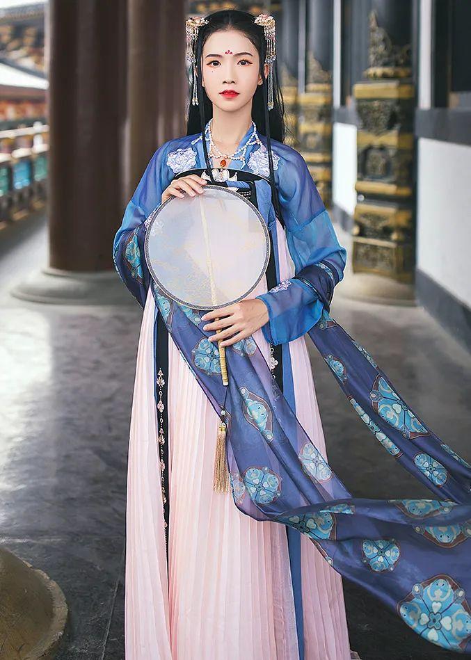 汉尚华莲汉服官网（汉尚华莲旗下品牌有哪些）