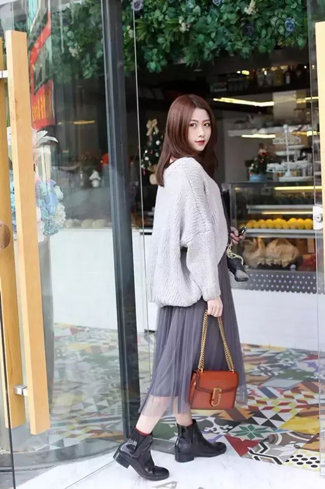 淘宝女包店铺推荐（淘宝女包品牌排行榜前十名）