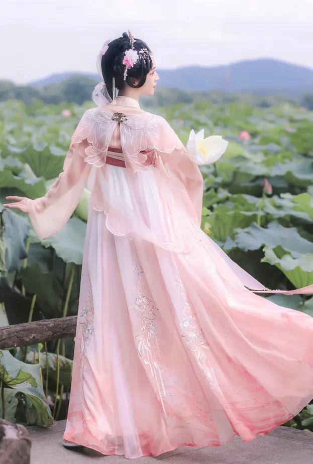 汉尚华莲汉服官网（汉尚华莲旗下品牌有哪些）