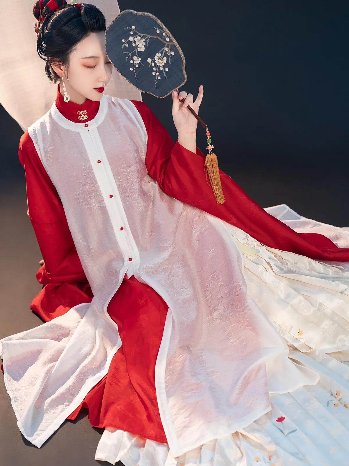 淘宝汉服店铺推荐（平价正版汉服店铺排行榜前十推荐）