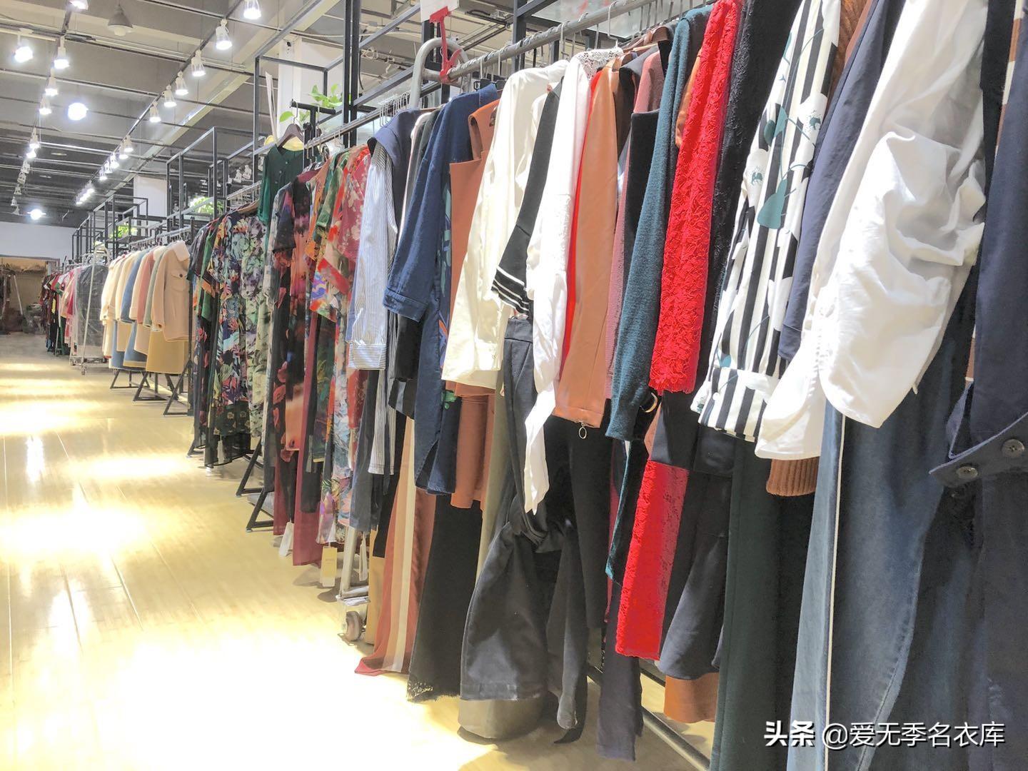 服装进货渠道怎么找？新手做服装拿货渠道推荐
