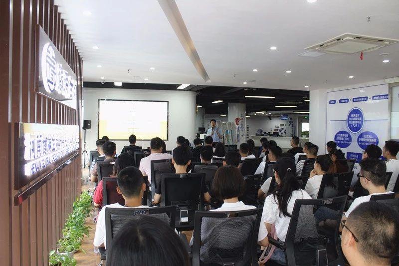 亚马逊网址是什么？亚马逊跨境电商入驻流程及条件