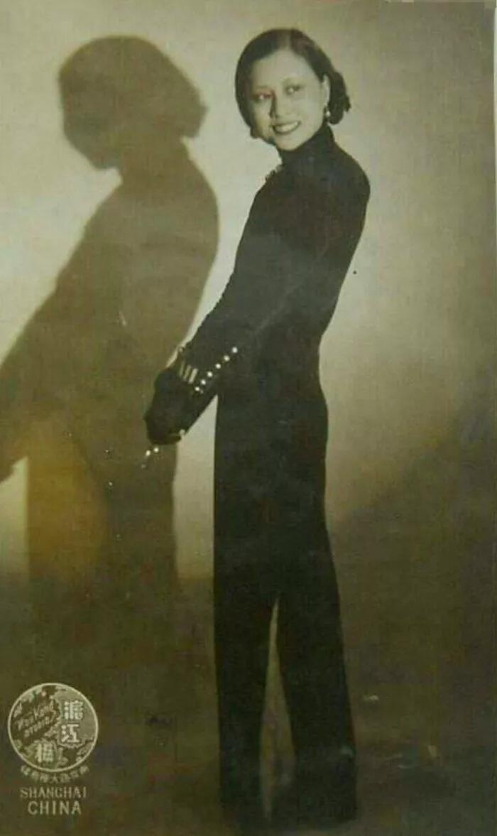 哎哟哟是哪首歌的歌词？原唱是谁？