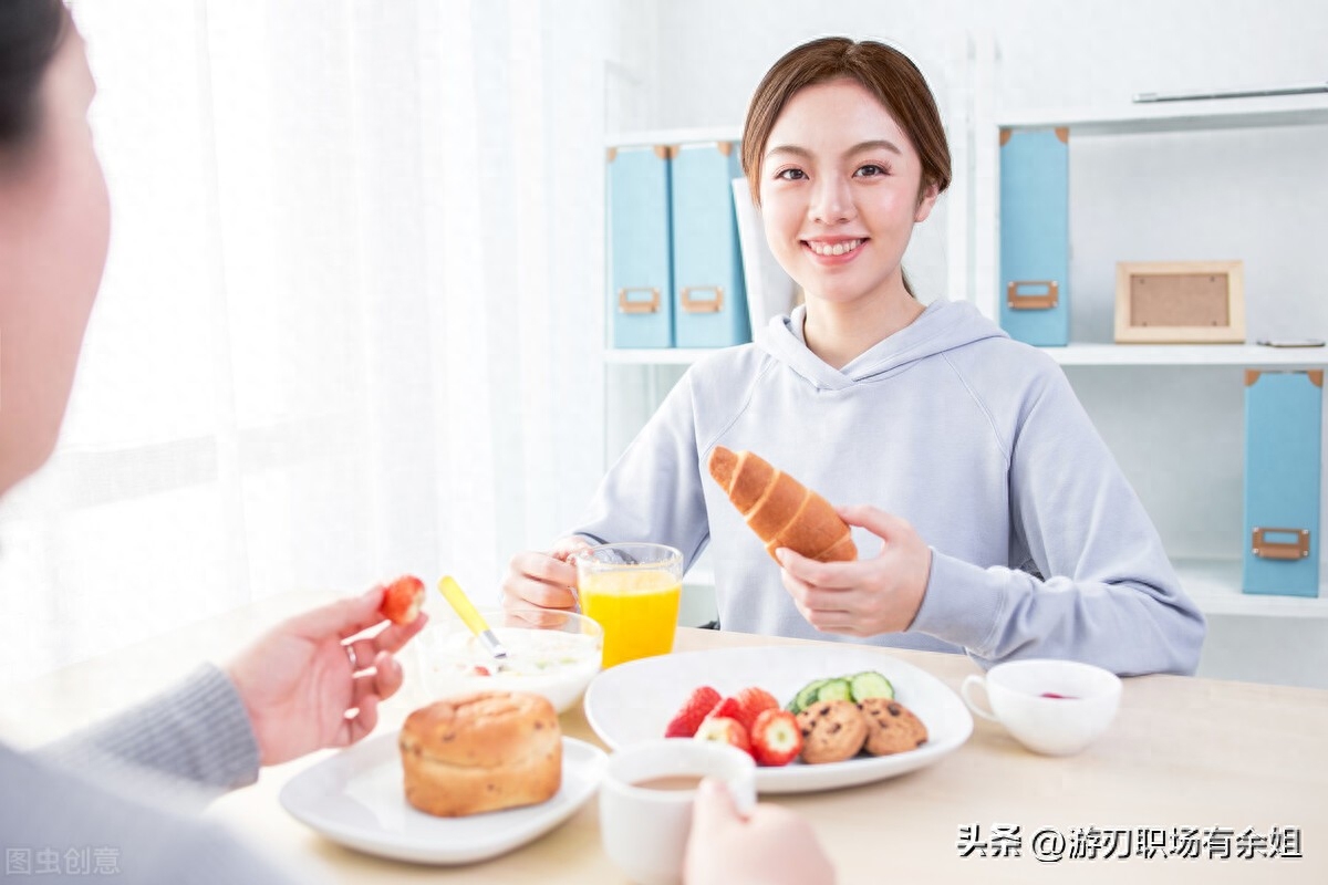 马斯洛的五大需求理论分别讲的什么？