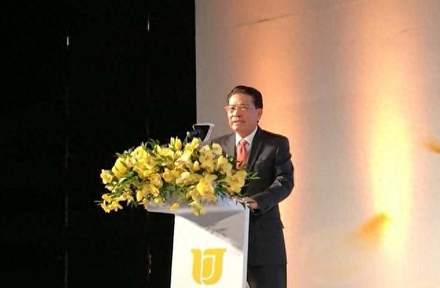 美的集团创始人是谁？何享健个人详细资料简介