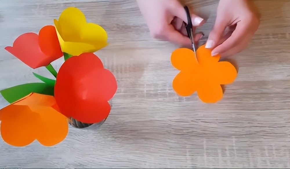 儿童简单折纸教程-手把手教你做手工花朵