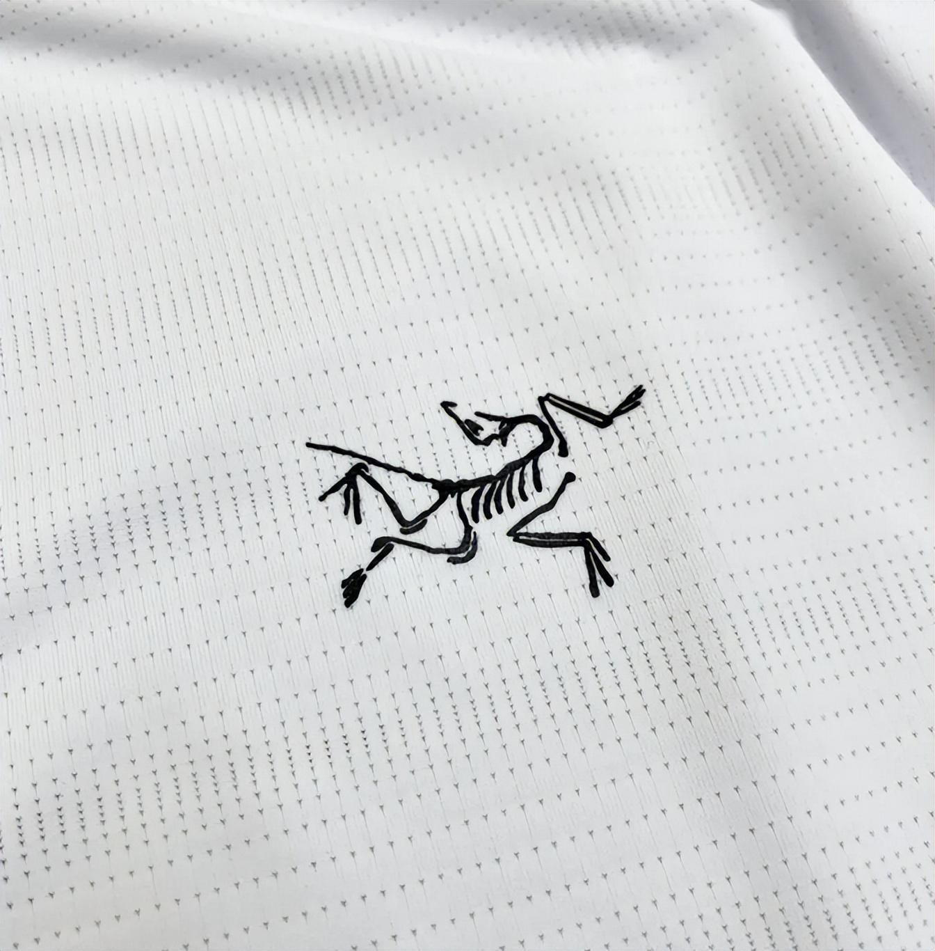 户外冲锋衣哪家强？2023冲锋衣销量排行榜前十名